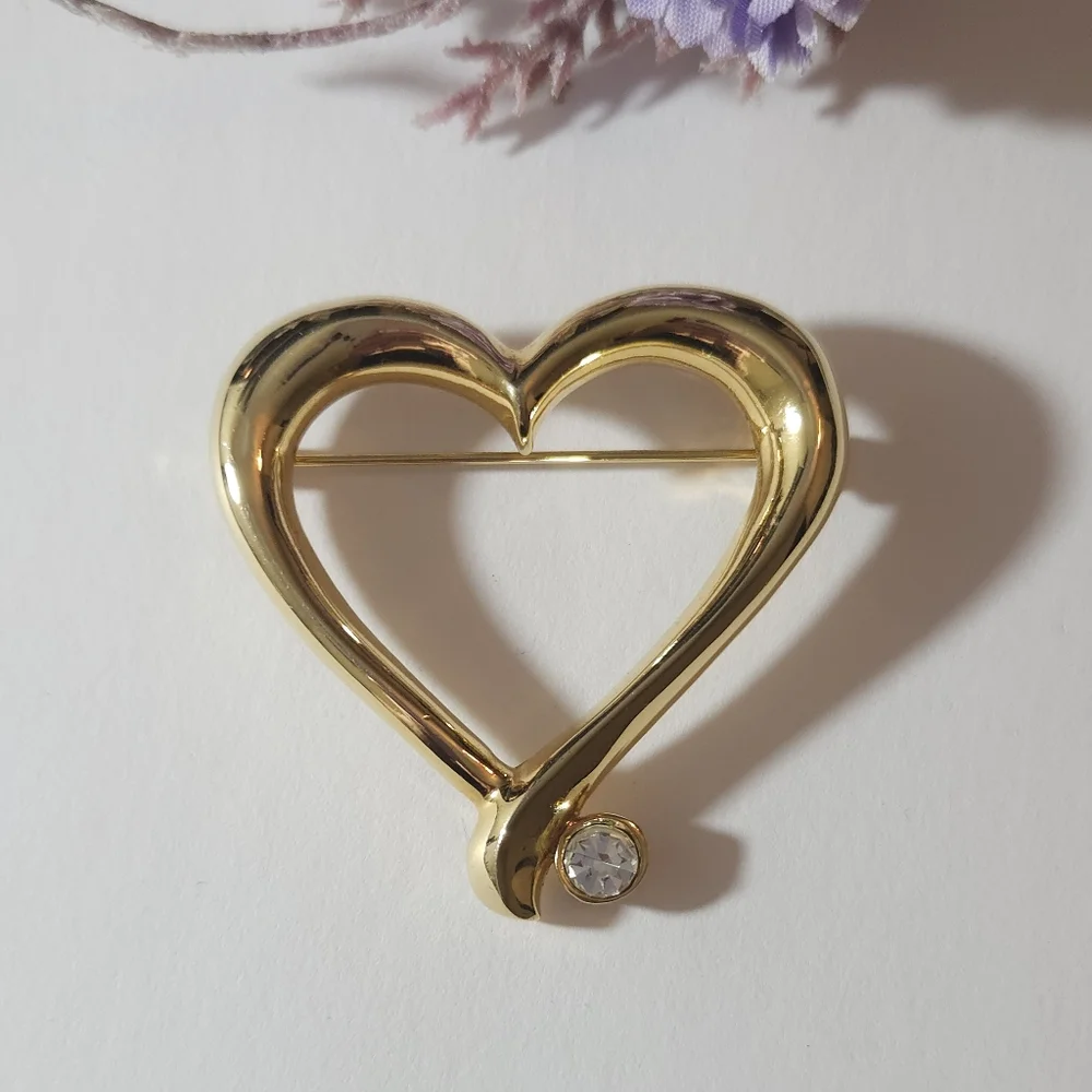Vintage AAi Gold Plated Crystal Heart Brooch or Pin Signed AAi